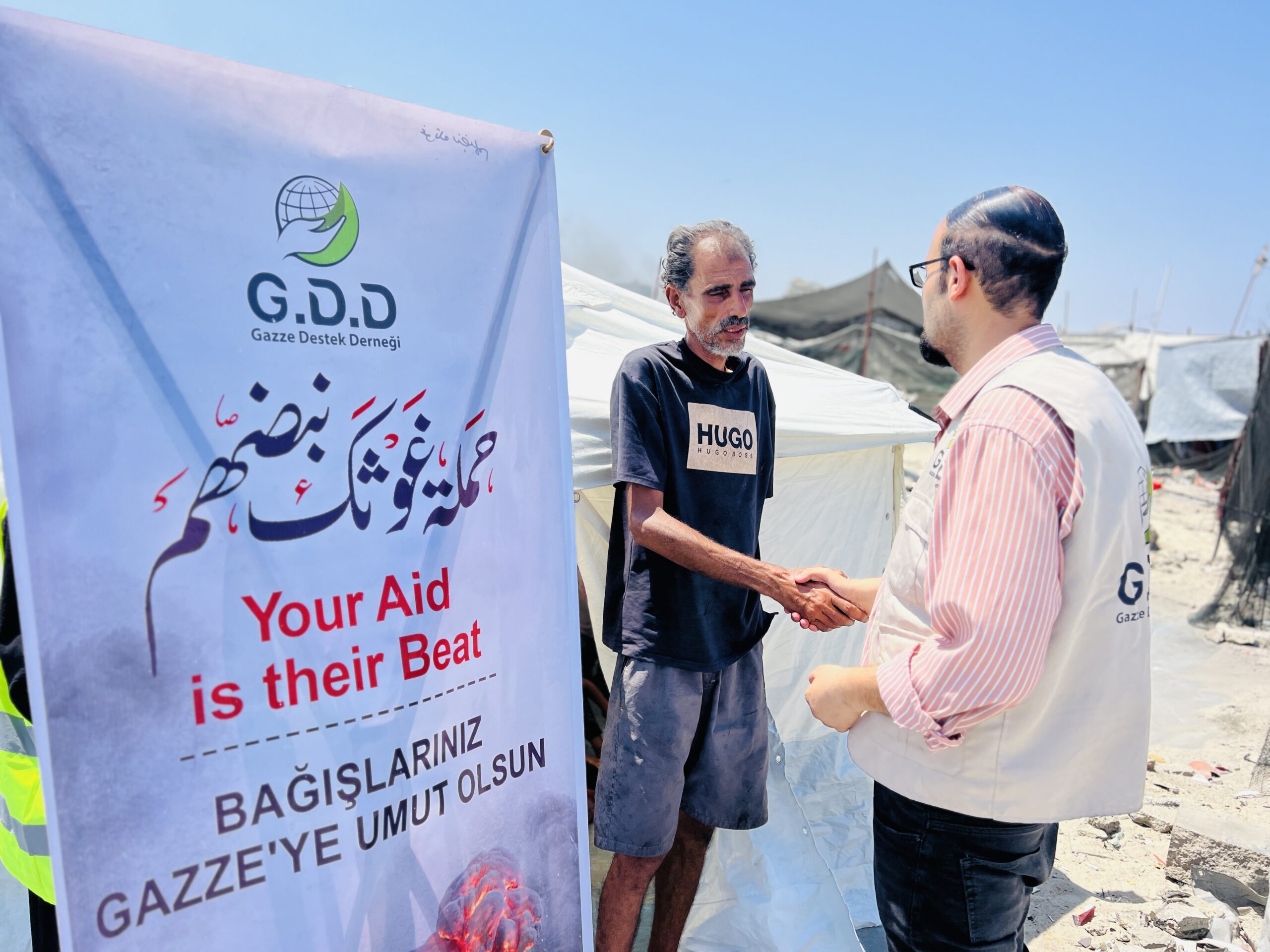 GDD distributes tents to displaced people in Gaza