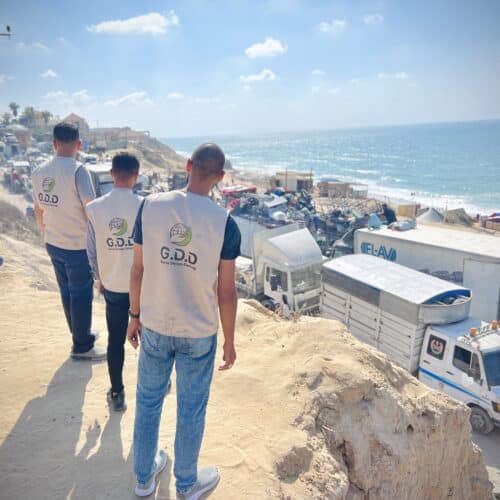 Gazze Destek Distributes Food Baskets Along the Displacement Lines